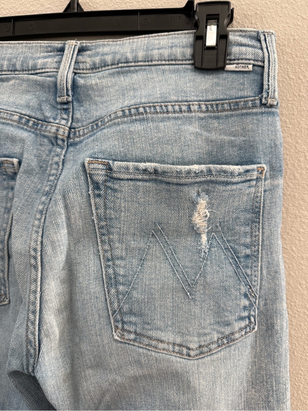 MOTHER The Scrapper Double Cuff Light Blue Denim Jeans 26 - Picture 6 of 8